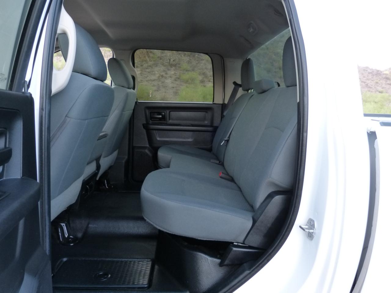 RAM 3500 Tradesman Crew Cab 4WD DRW 2016