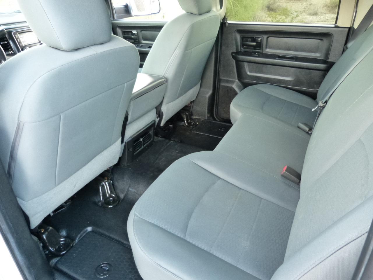 RAM 3500 Tradesman Crew Cab 4WD DRW 2016
