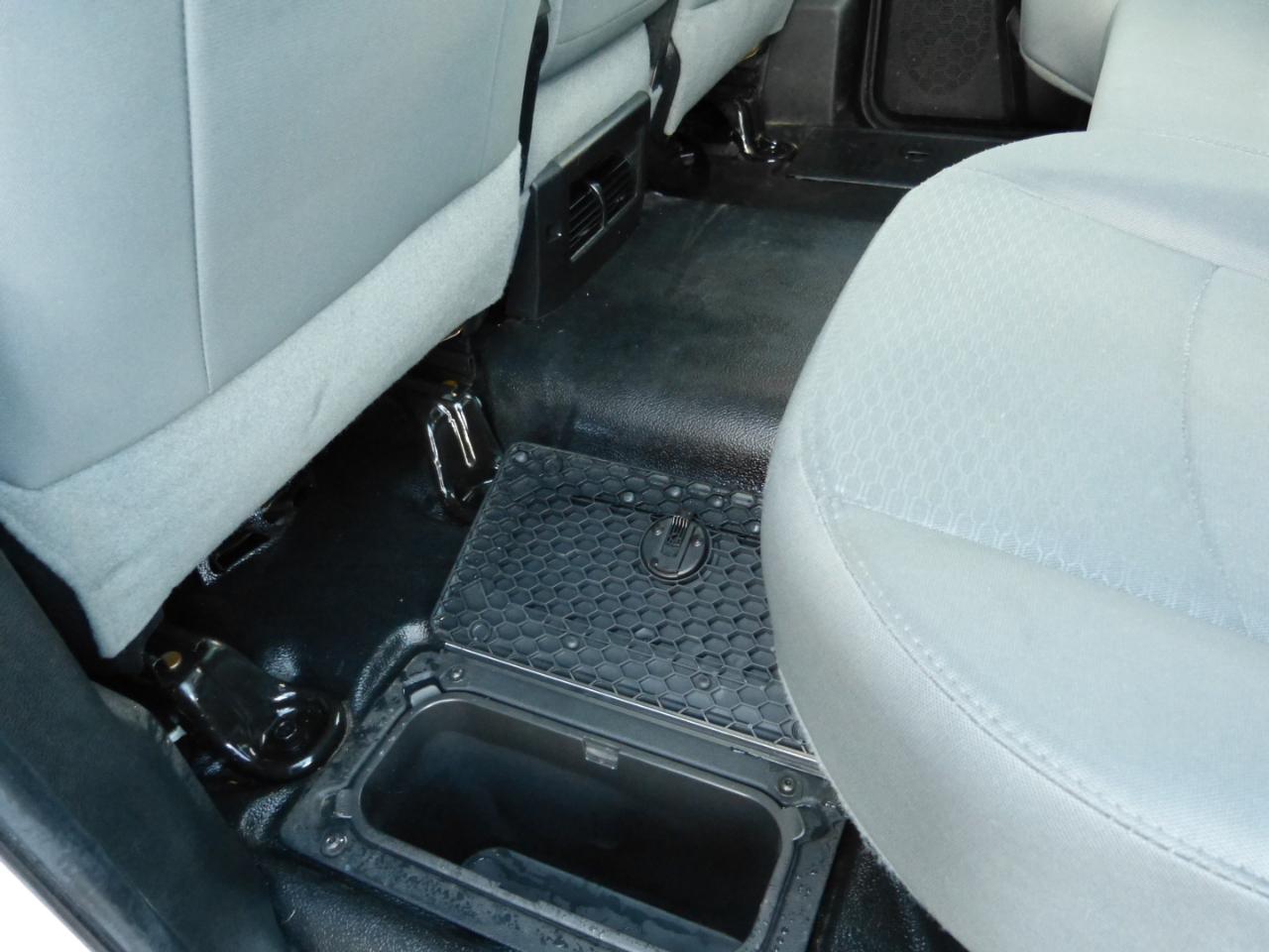 RAM 3500 Tradesman Crew Cab 4WD DRW 2016