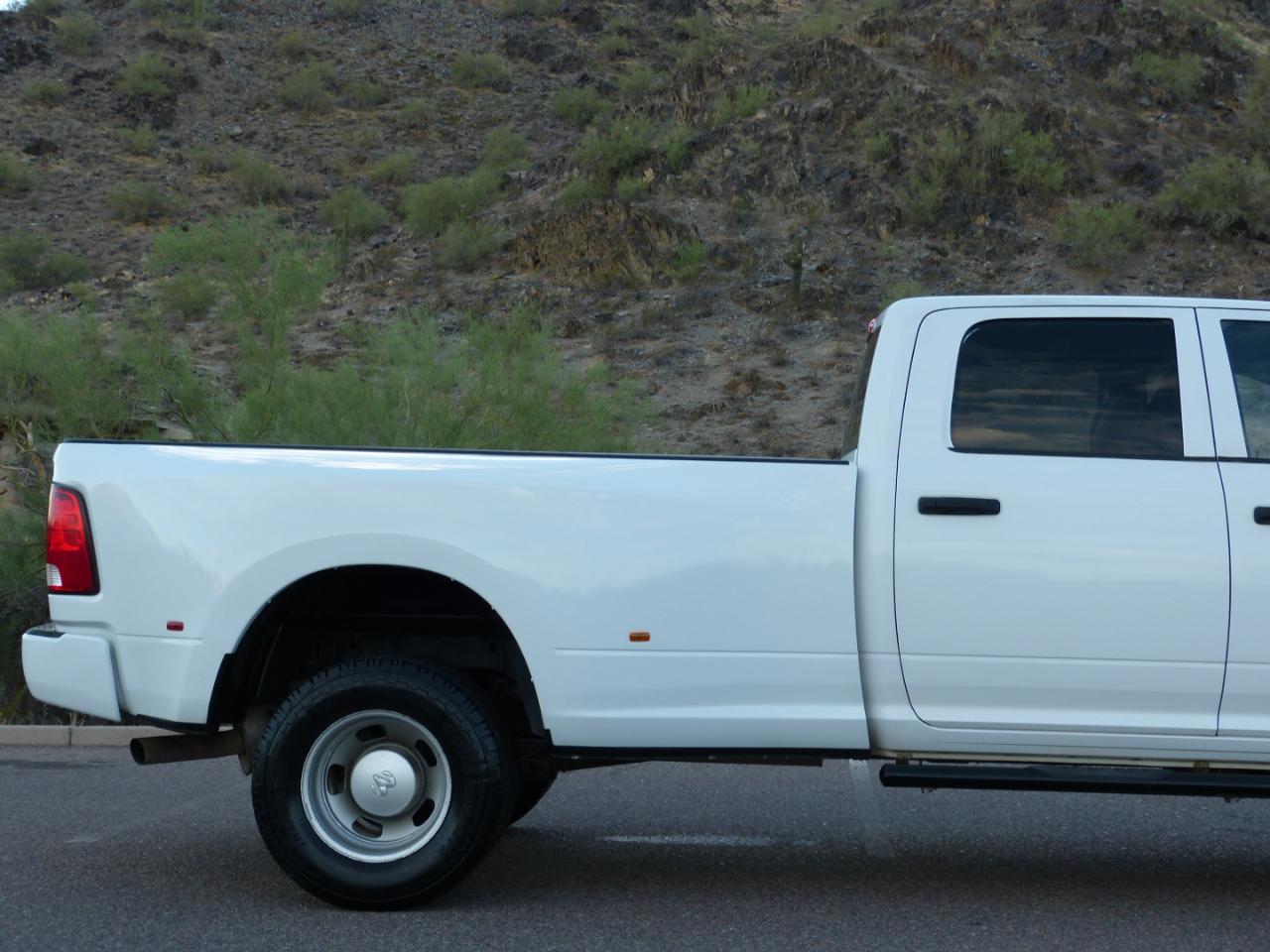 RAM 3500 Tradesman Crew Cab 4WD DRW 2016