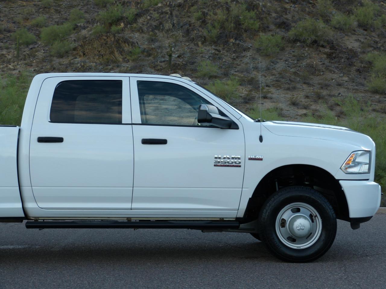 RAM 3500 Tradesman Crew Cab 4WD DRW 2016
