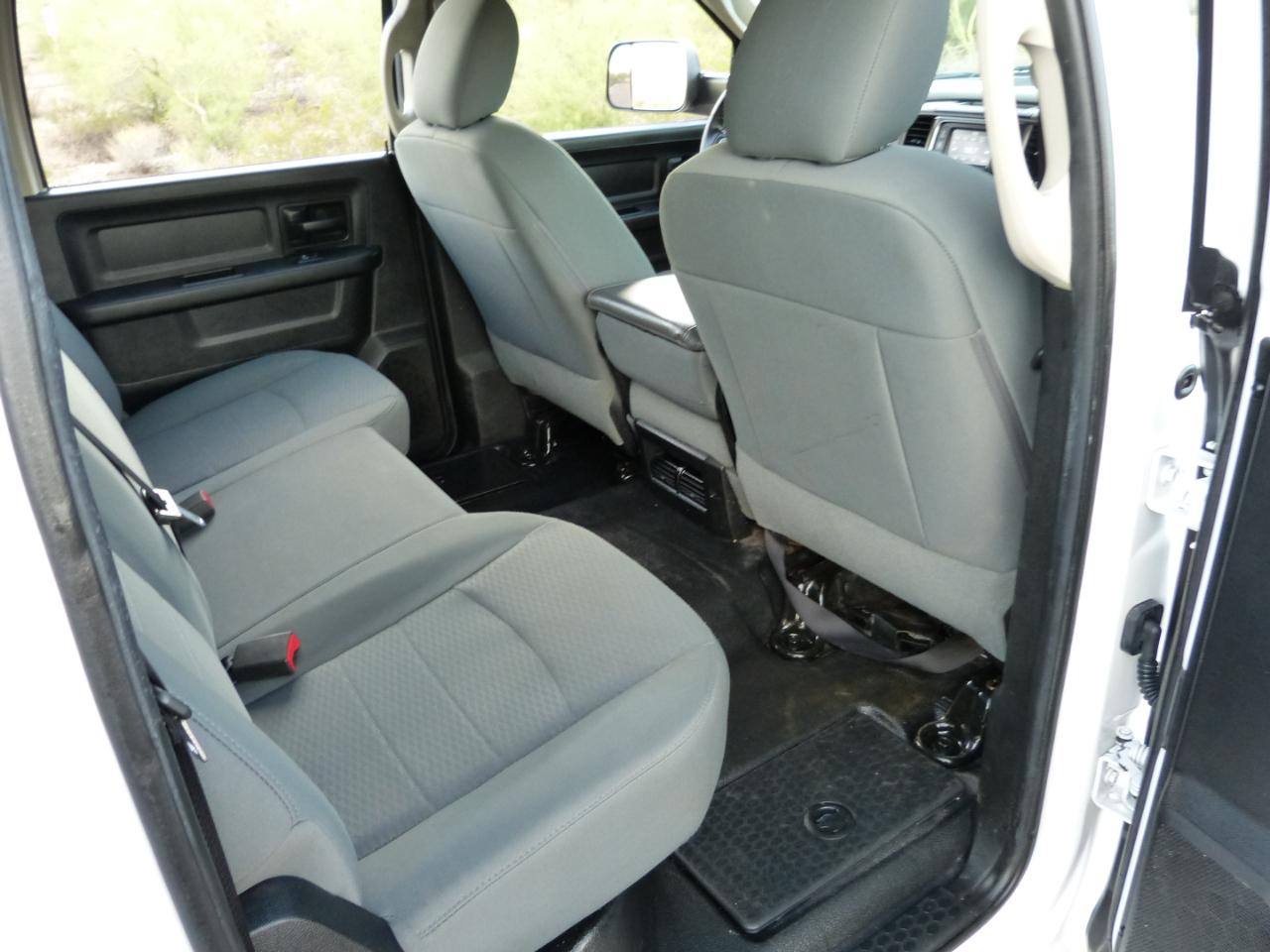 RAM 3500 Tradesman Crew Cab 4WD DRW 2016
