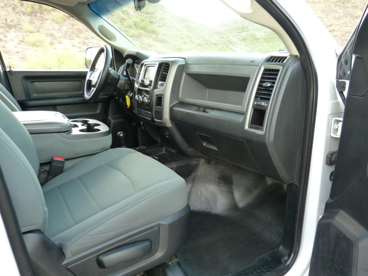 RAM 3500 Tradesman Crew Cab 4WD DRW 2016