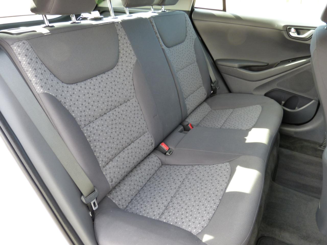 Hyundai Ioniq photo 26
