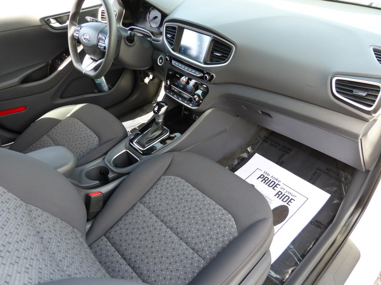 Hyundai Ioniq photo 27