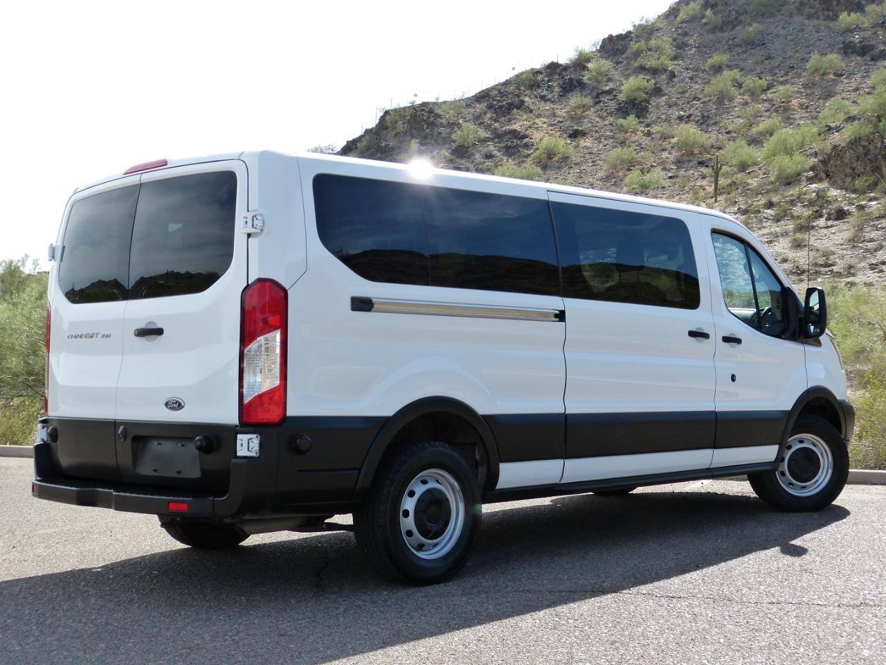 Ford Transit 350 Wagon Low Roof XLT w/Sliding Pass. 148-in. WB 2019