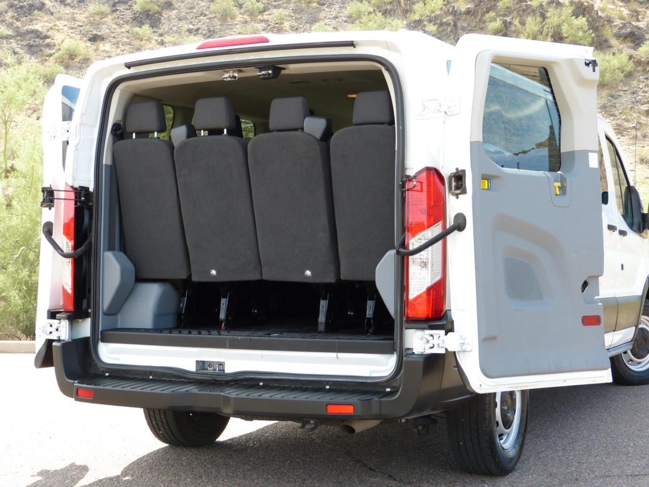 Ford Transit 350 Wagon Low Roof XLT w/Sliding Pass. 148-in. WB 2019
