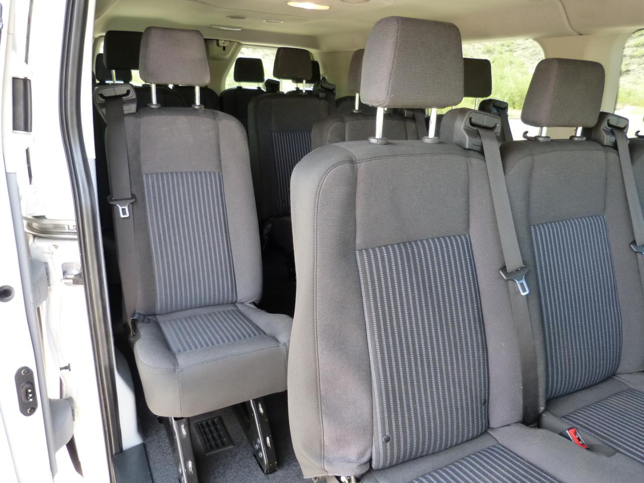 Ford Transit 350 Wagon Low Roof XLT w/Sliding Pass. 148-in. WB 2019