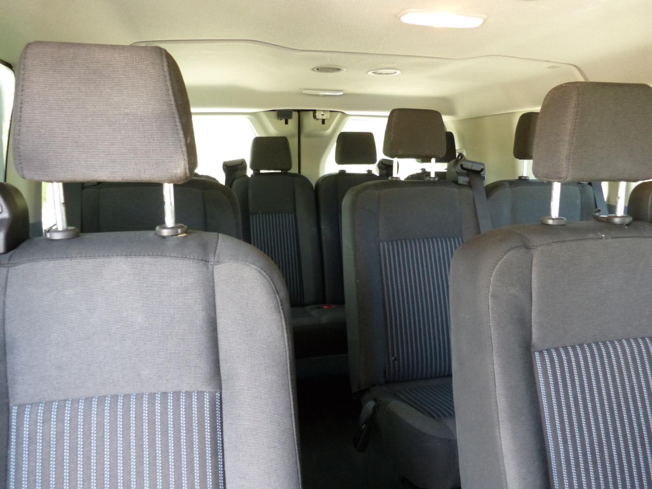 Ford Transit 350 Wagon Low Roof XLT w/Sliding Pass. 148-in. WB 2019