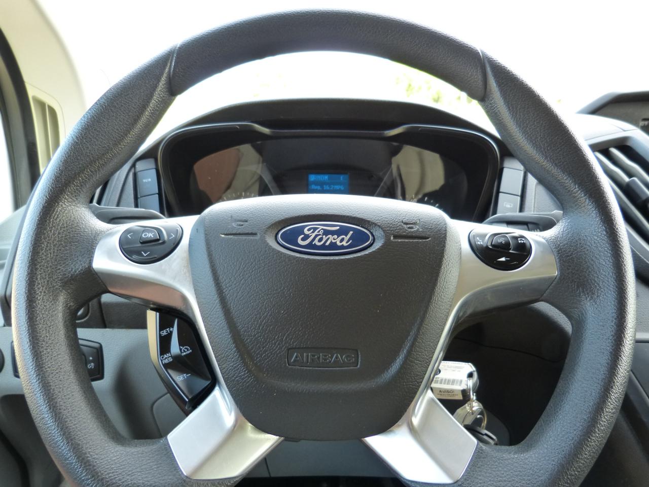 Ford Transit 350 Wagon Low Roof XLT w/Sliding Pass. 148-in. WB 2019