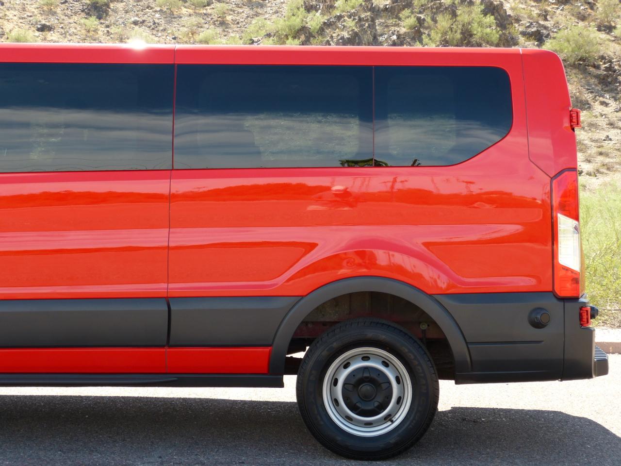 Ford Transit 350 Wagon Low Roof XLT 60/40 Pass. 148-in. WB 2018