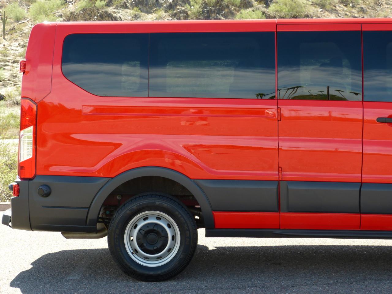Ford Transit 350 Wagon Low Roof XLT 60/40 Pass. 148-in. WB 2018