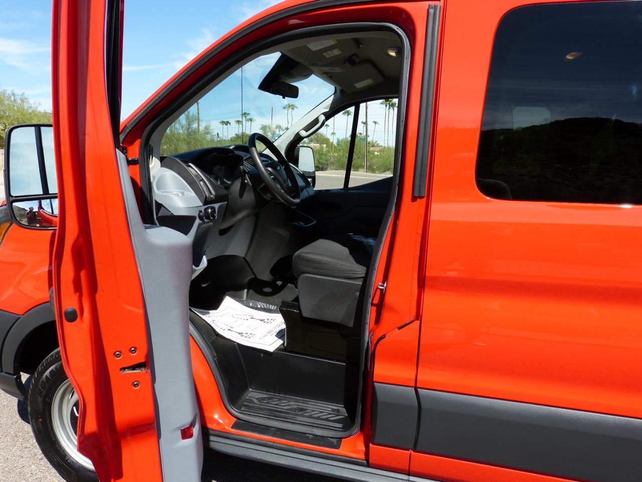 Ford Transit 350 Wagon Low Roof XLT 60/40 Pass. 148-in. WB 2018