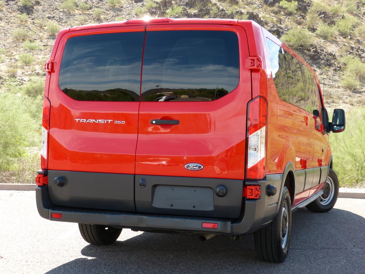 Ford Transit 350 Wagon Low Roof XLT 60/40 Pass. 148-in. WB 2018