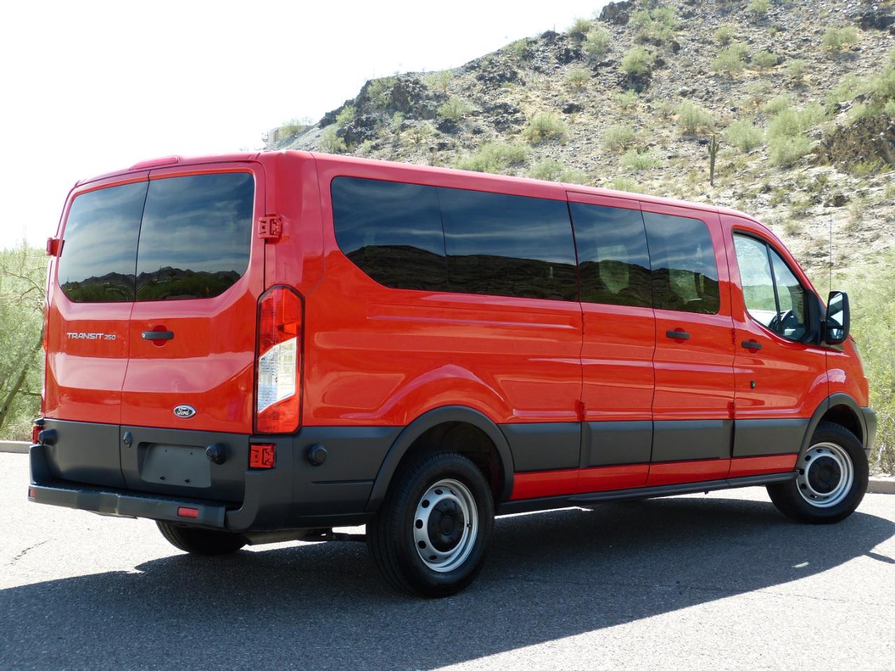 Ford Transit 350 Wagon Low Roof XLT 60/40 Pass. 148-in. WB 2018