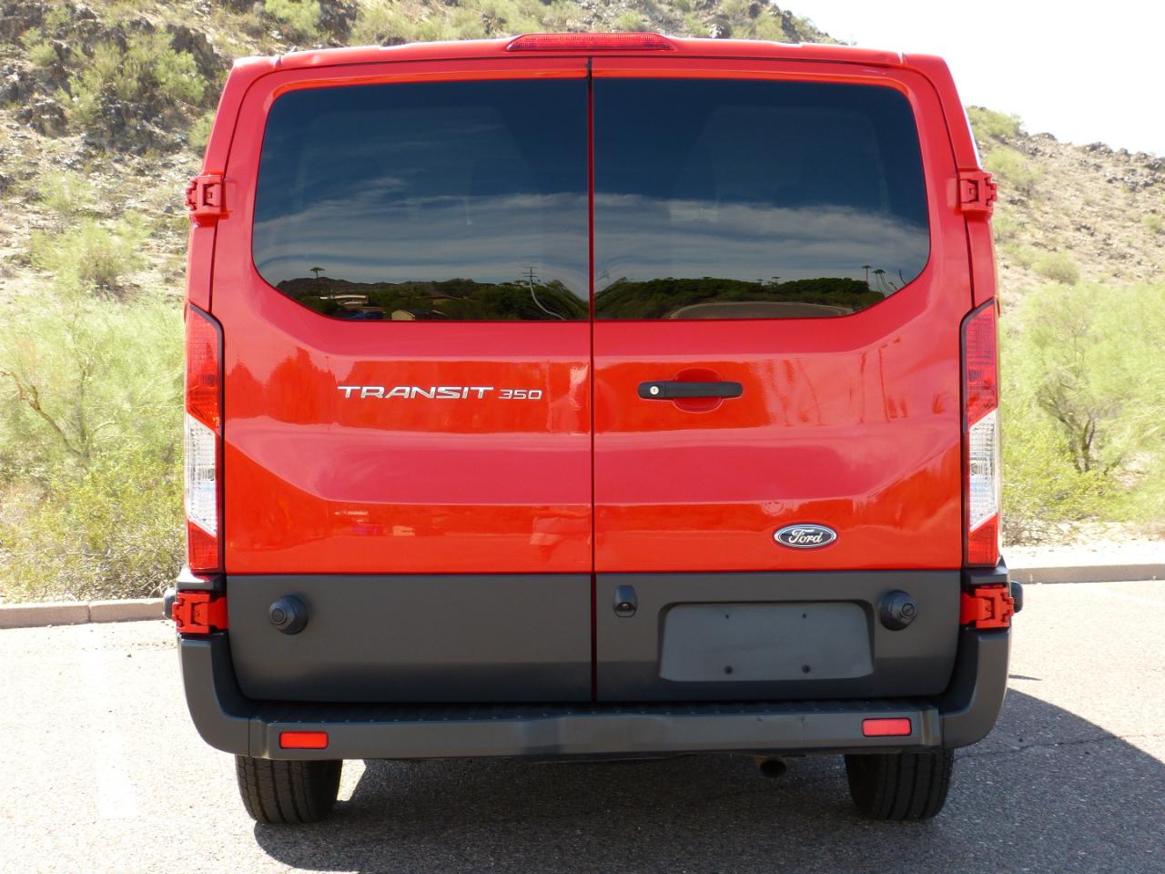 Ford Transit 350 Wagon Low Roof XLT 60/40 Pass. 148-in. WB 2018