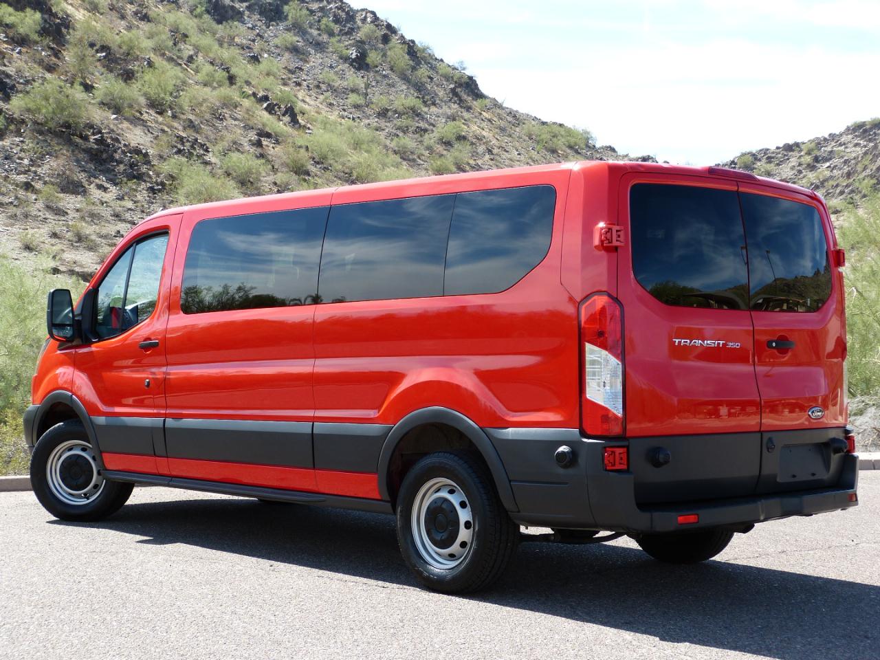 Ford Transit 350 Wagon Low Roof XLT 60/40 Pass. 148-in. WB 2018