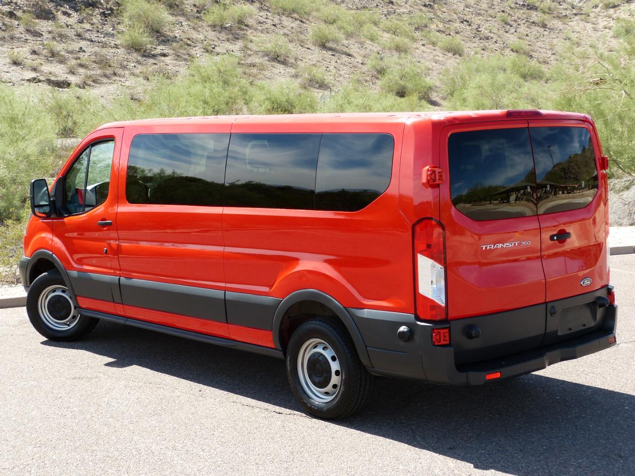 Ford Transit 350 Wagon Low Roof XLT 60/40 Pass. 148-in. WB 2018
