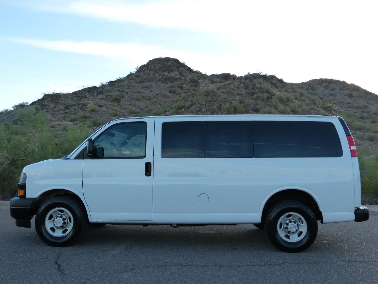 Chevrolet Express LS 2500 2018