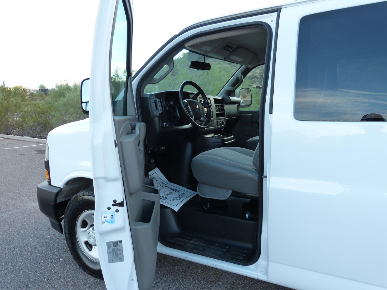 Chevrolet Express LS 2500 2018