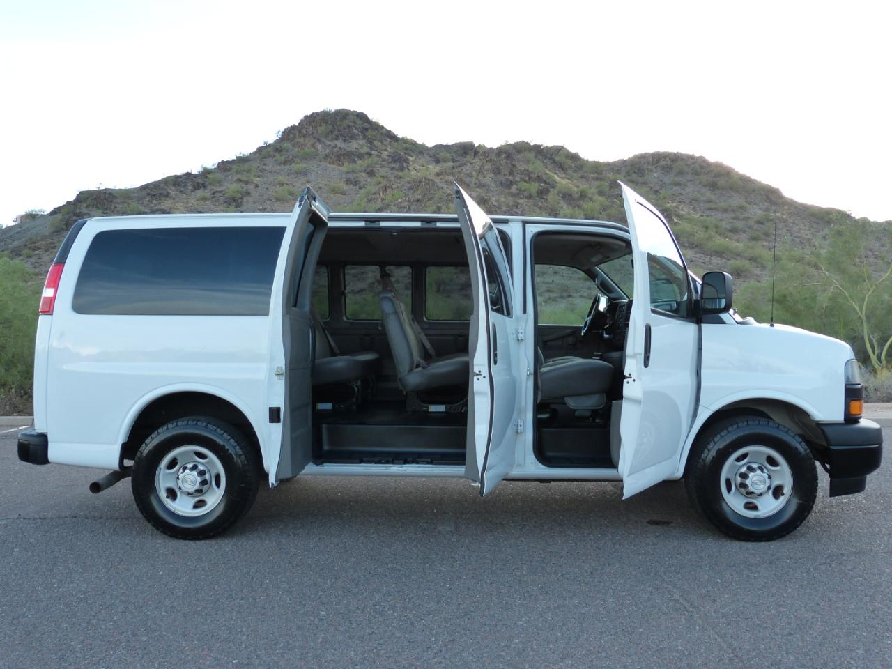Chevrolet Express LS 2500 2018