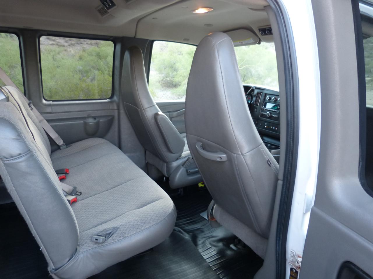 Chevrolet Express LS 2500 2018
