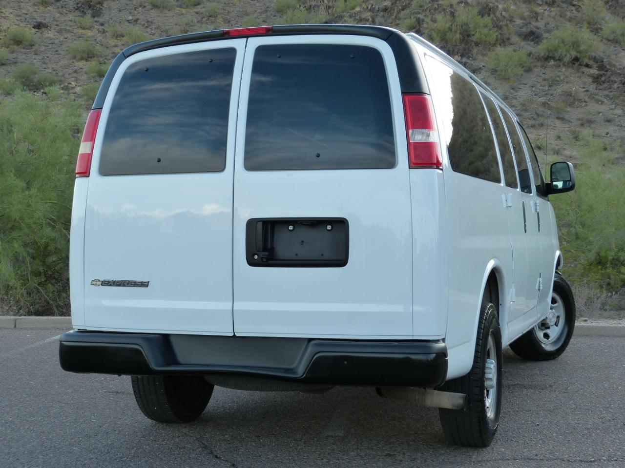 Chevrolet Express LS 2500 2018
