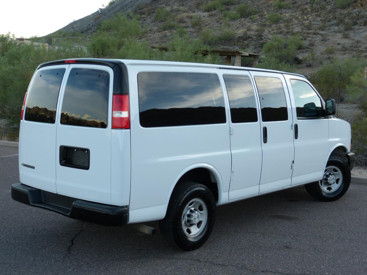 Chevrolet Express LS 2500 2018