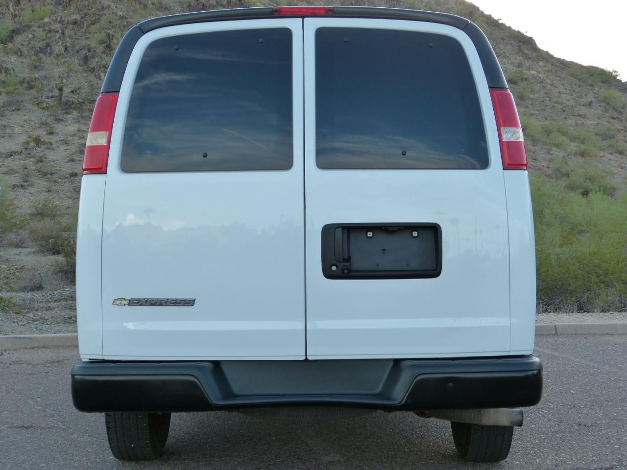 Chevrolet Express LS 2500 2018