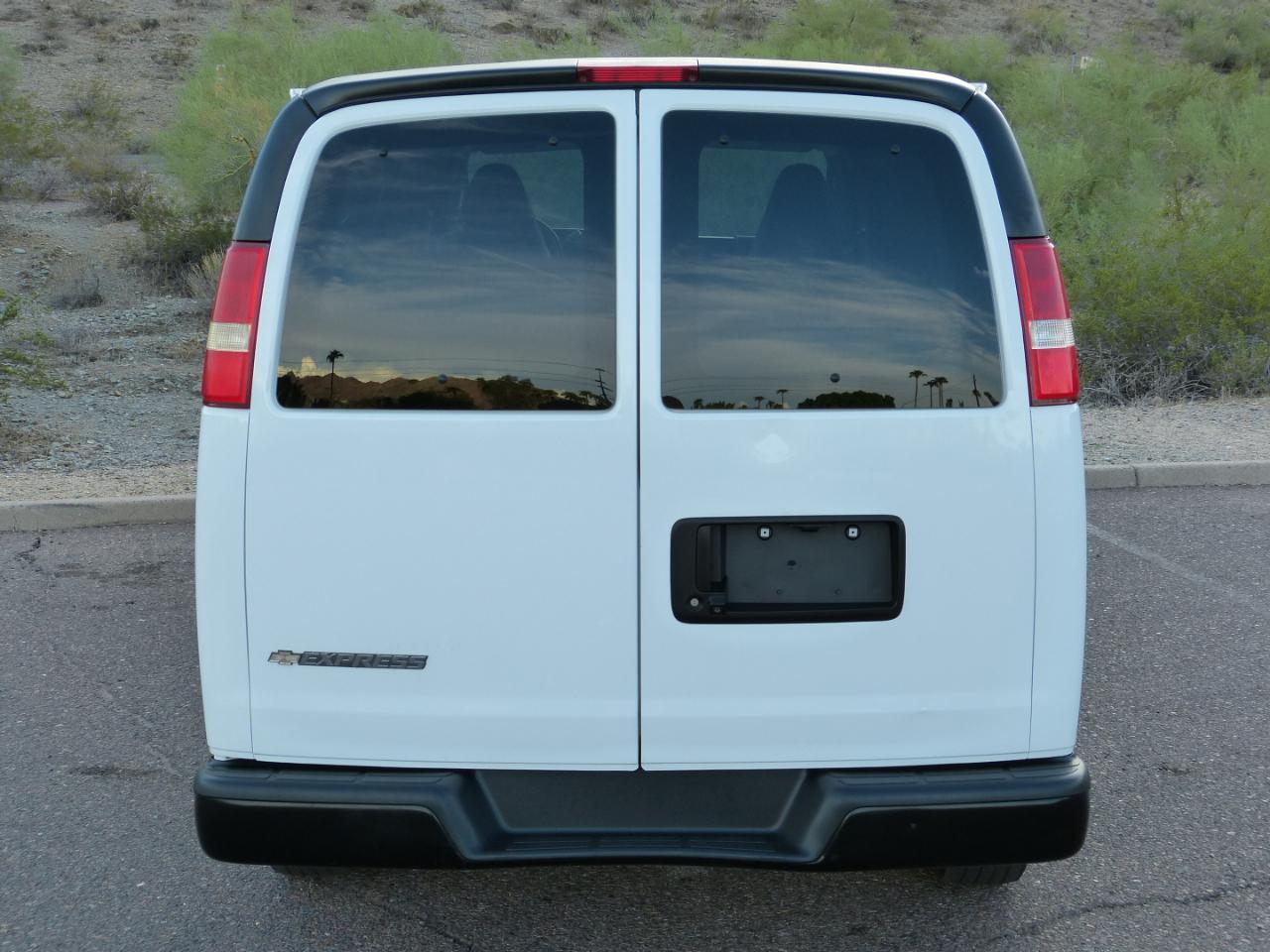 Chevrolet Express LS 2500 2018
