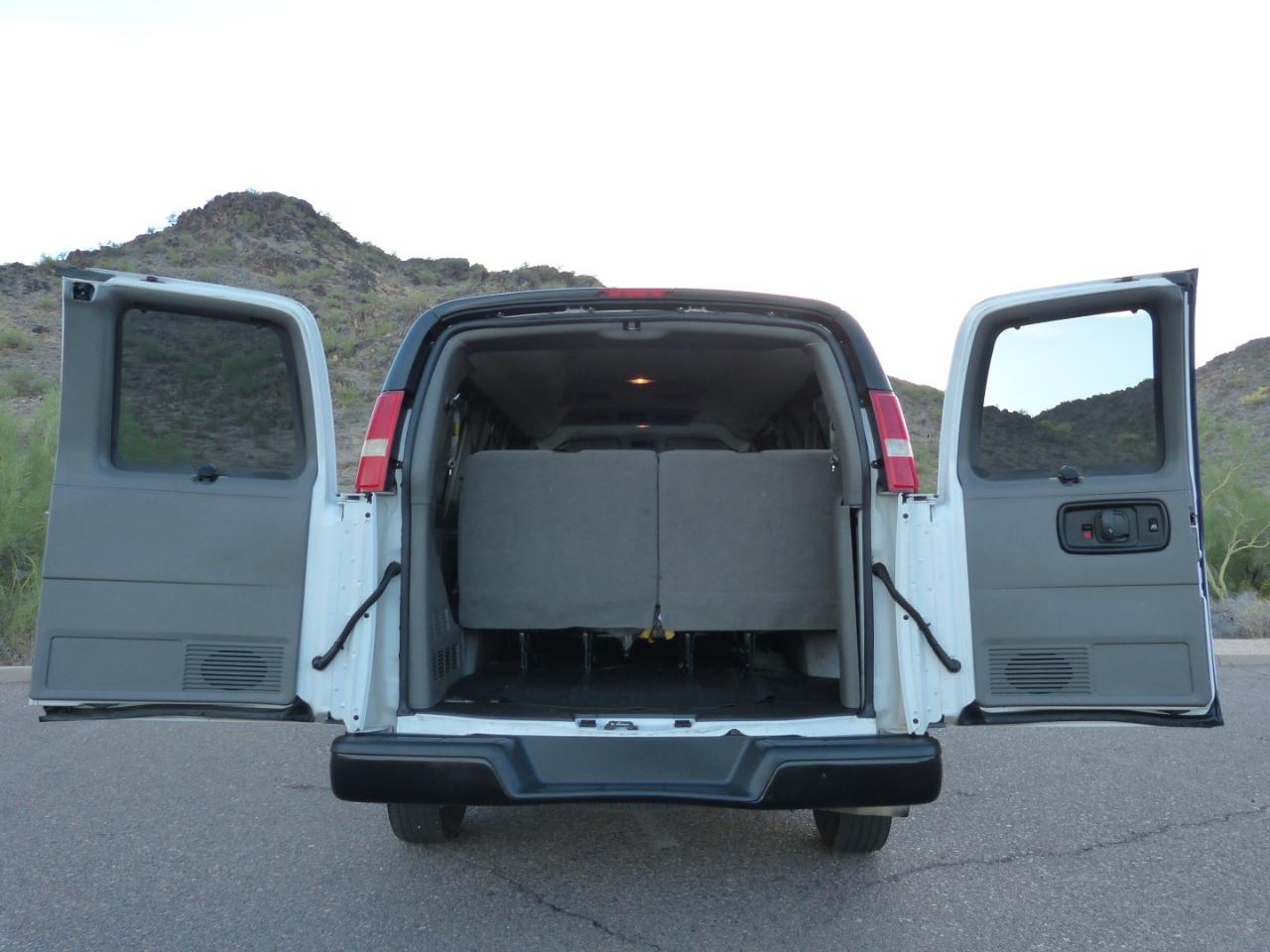 Chevrolet Express LS 2500 2018