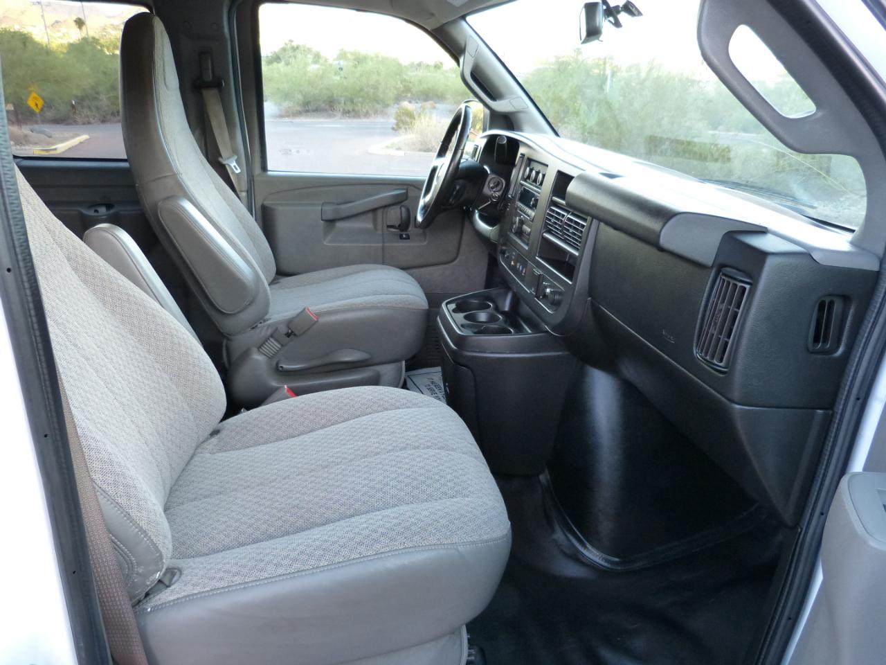 Chevrolet Express LS 2500 2018