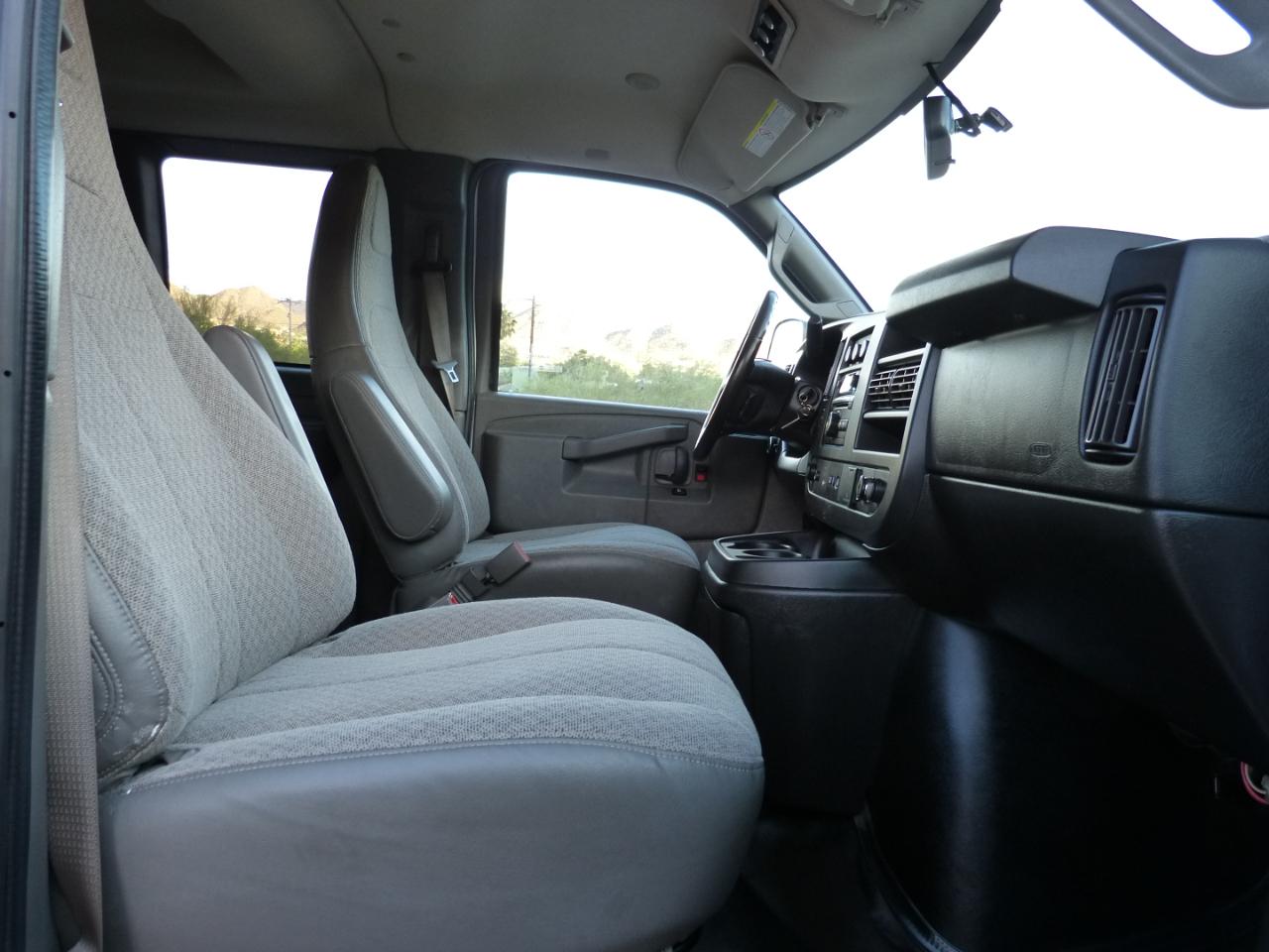 Chevrolet Express LS 2500 2018