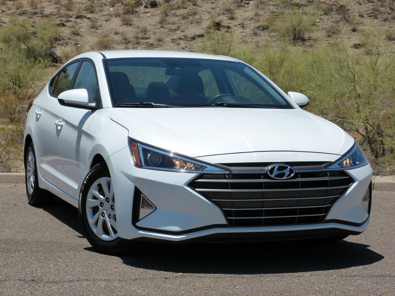 Hyundai Elantra SE 6AT 2019