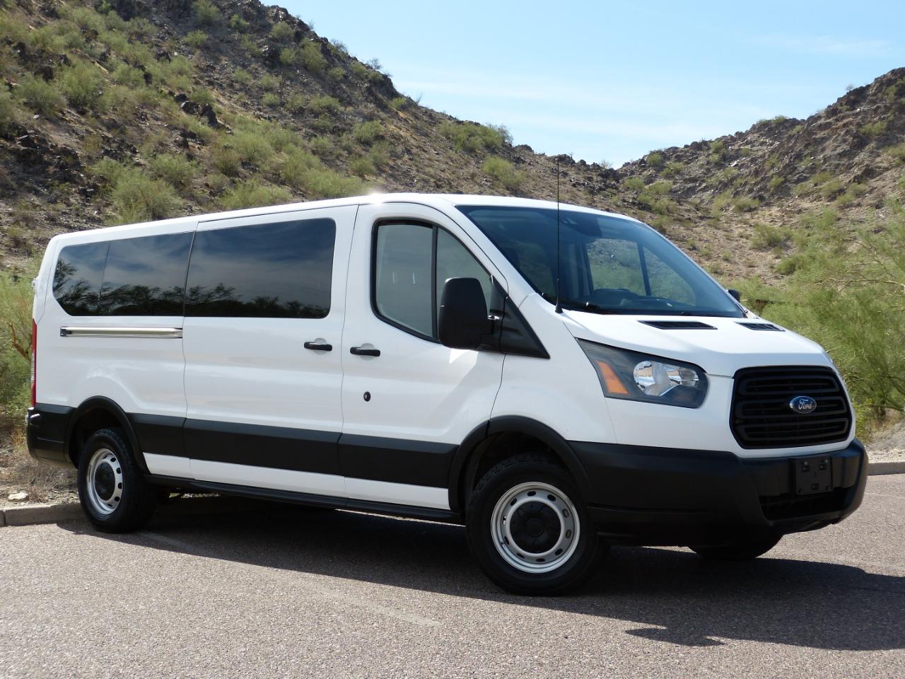 Ford Transit photo 5