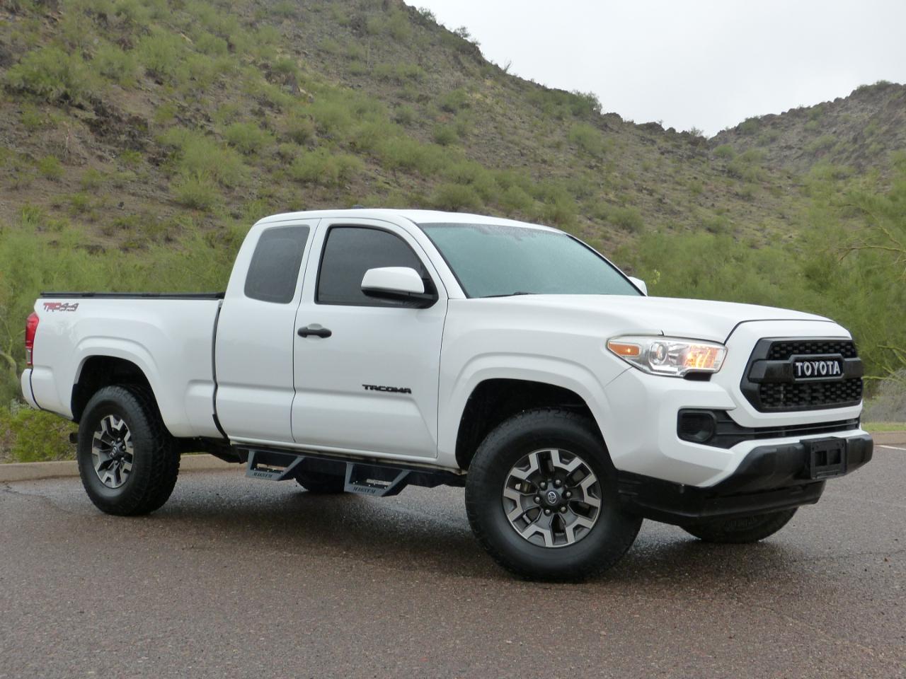 Toyota Tacoma SR5 Access Cab I4 6AT 2WD 2016