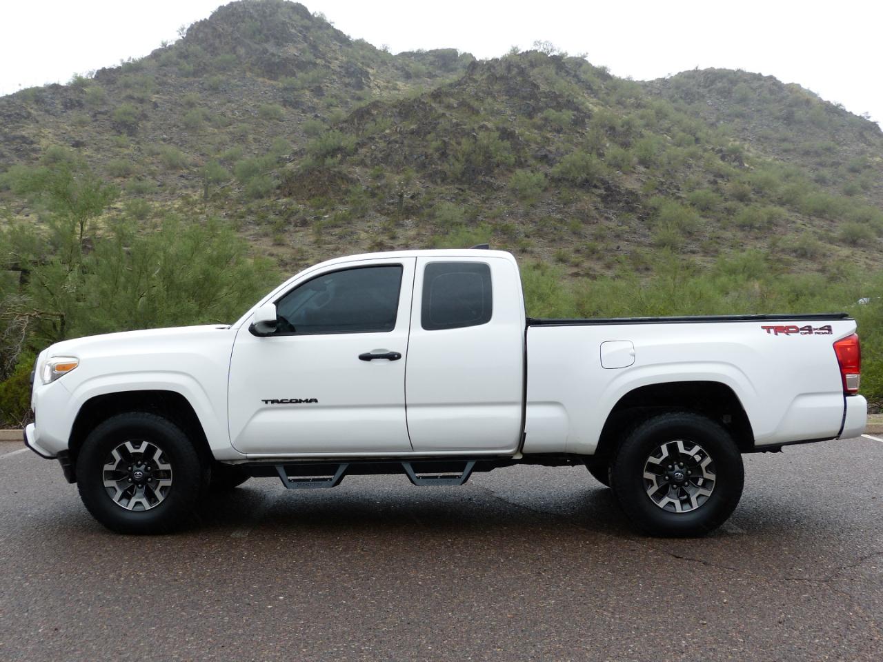 Toyota Tacoma SR5 Access Cab I4 6AT 2WD 2016