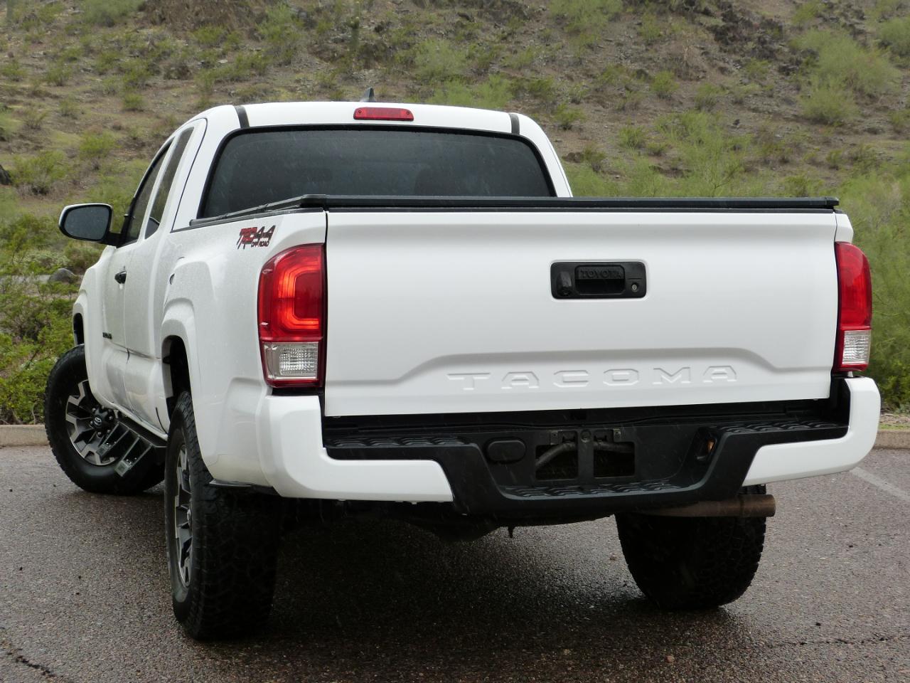 Toyota Tacoma SR5 Access Cab I4 6AT 2WD 2016