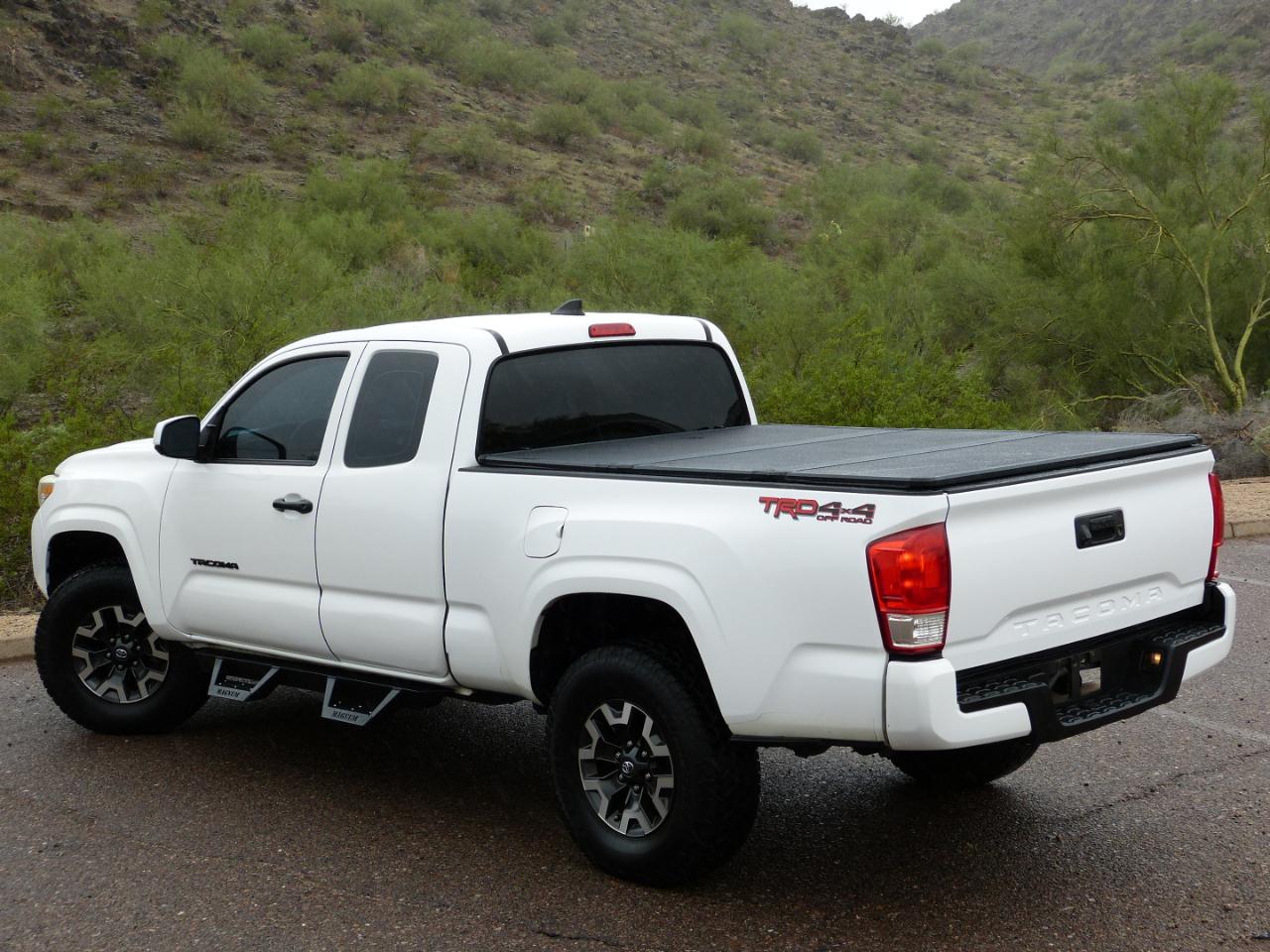 Toyota Tacoma SR5 Access Cab I4 6AT 2WD 2016