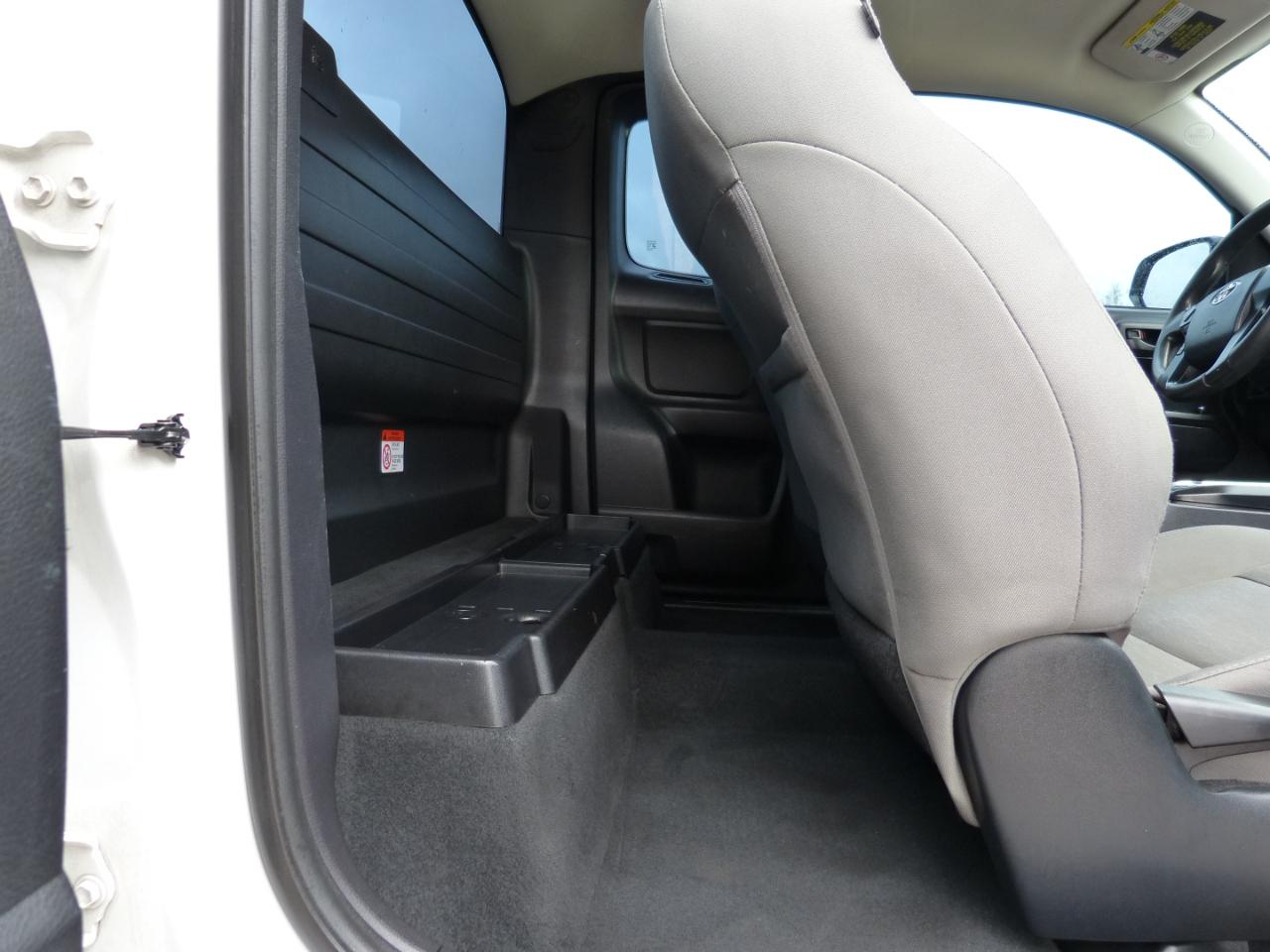 Toyota Tacoma SR5 Access Cab I4 6AT 2WD 2016