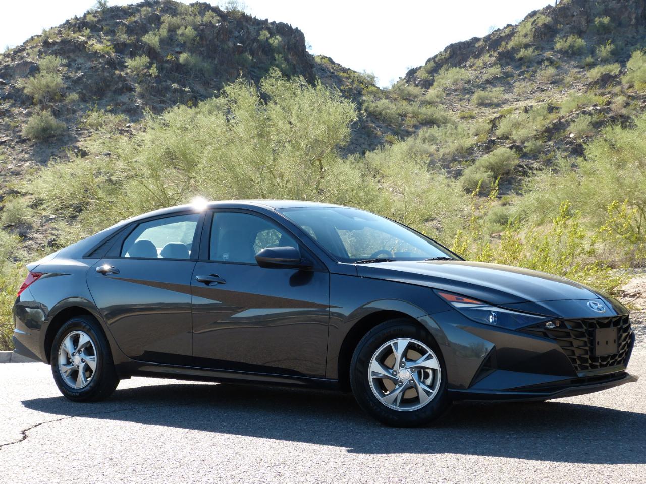 Hyundai Elantra SE 2021