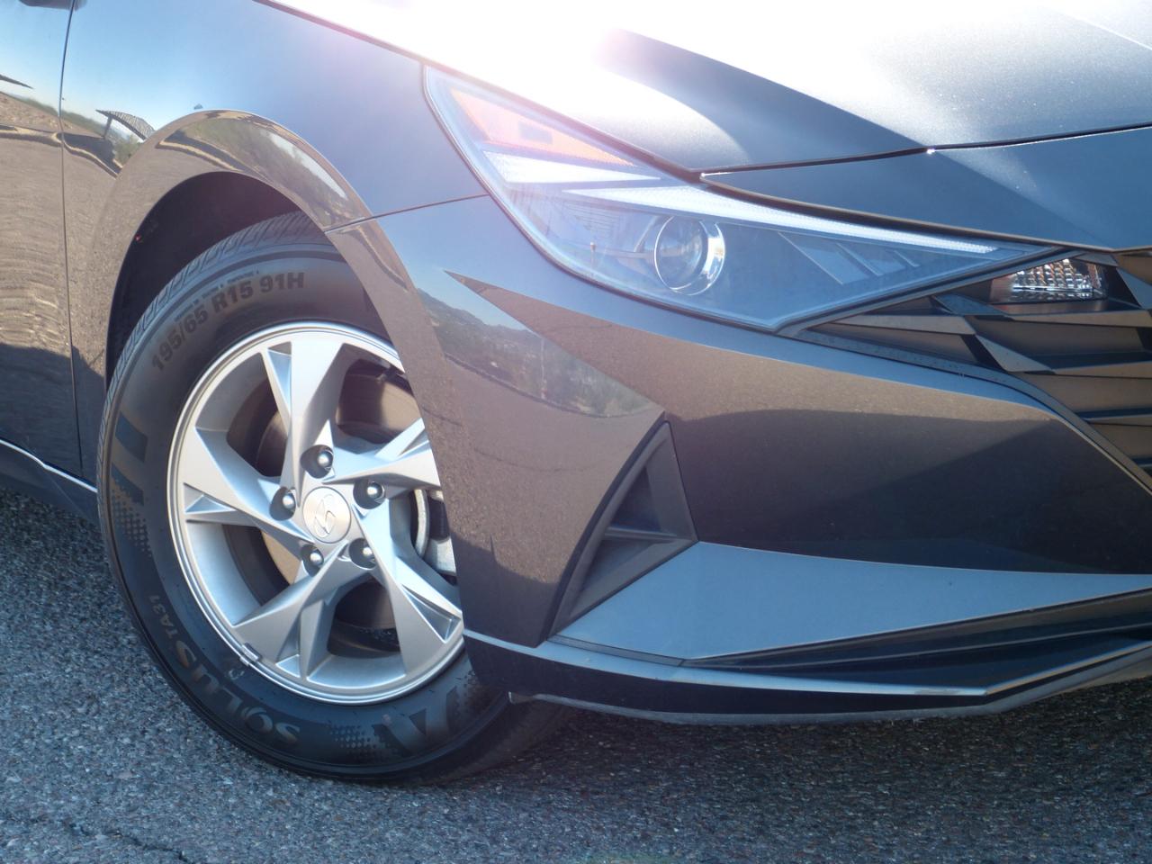 Hyundai Elantra SE 2021
