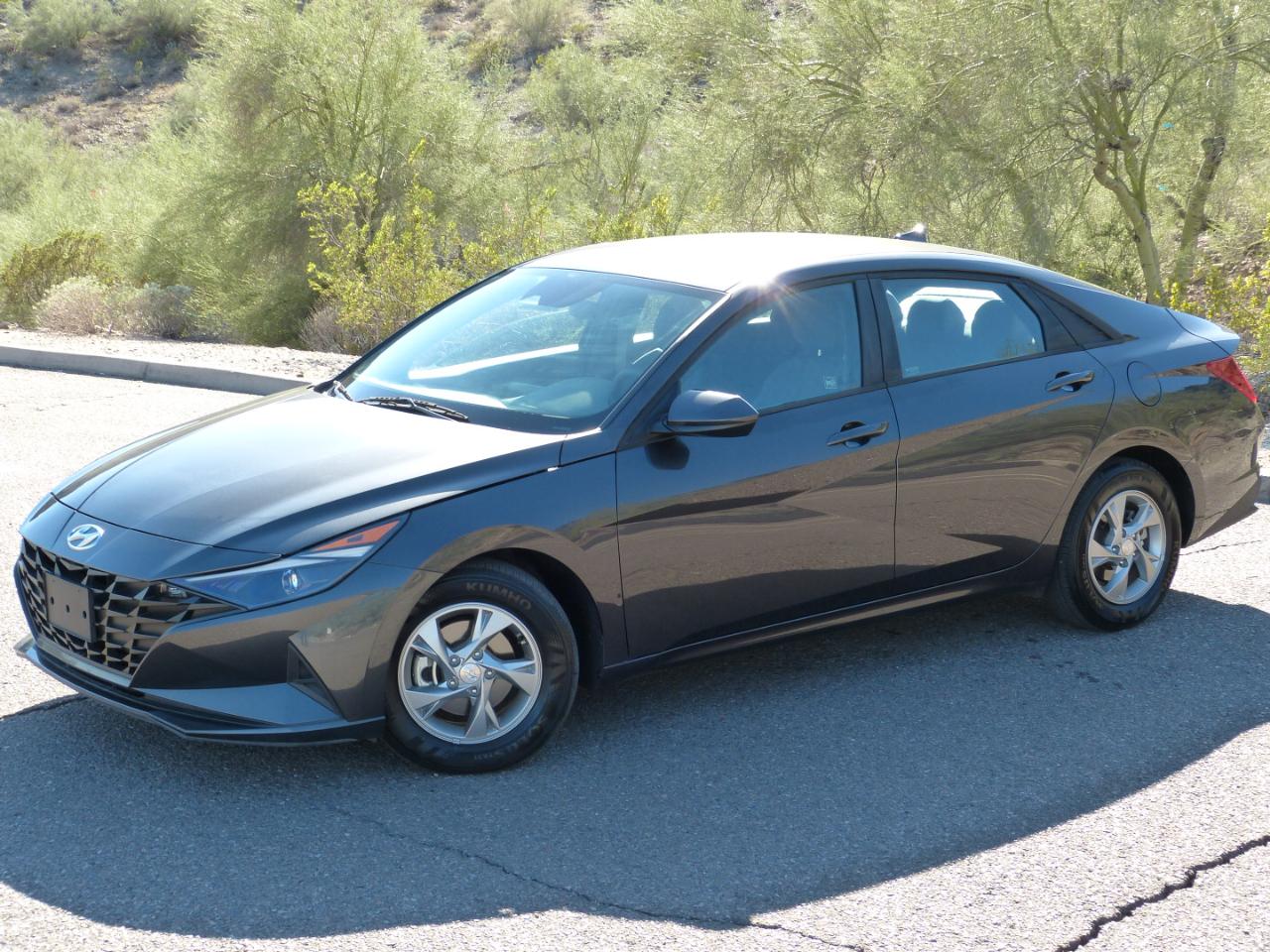Hyundai Elantra SE 2021