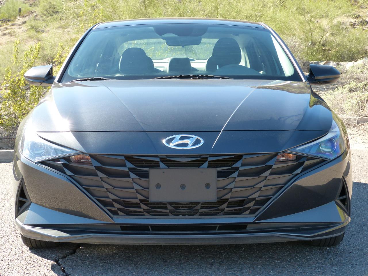 Hyundai Elantra SE 2021