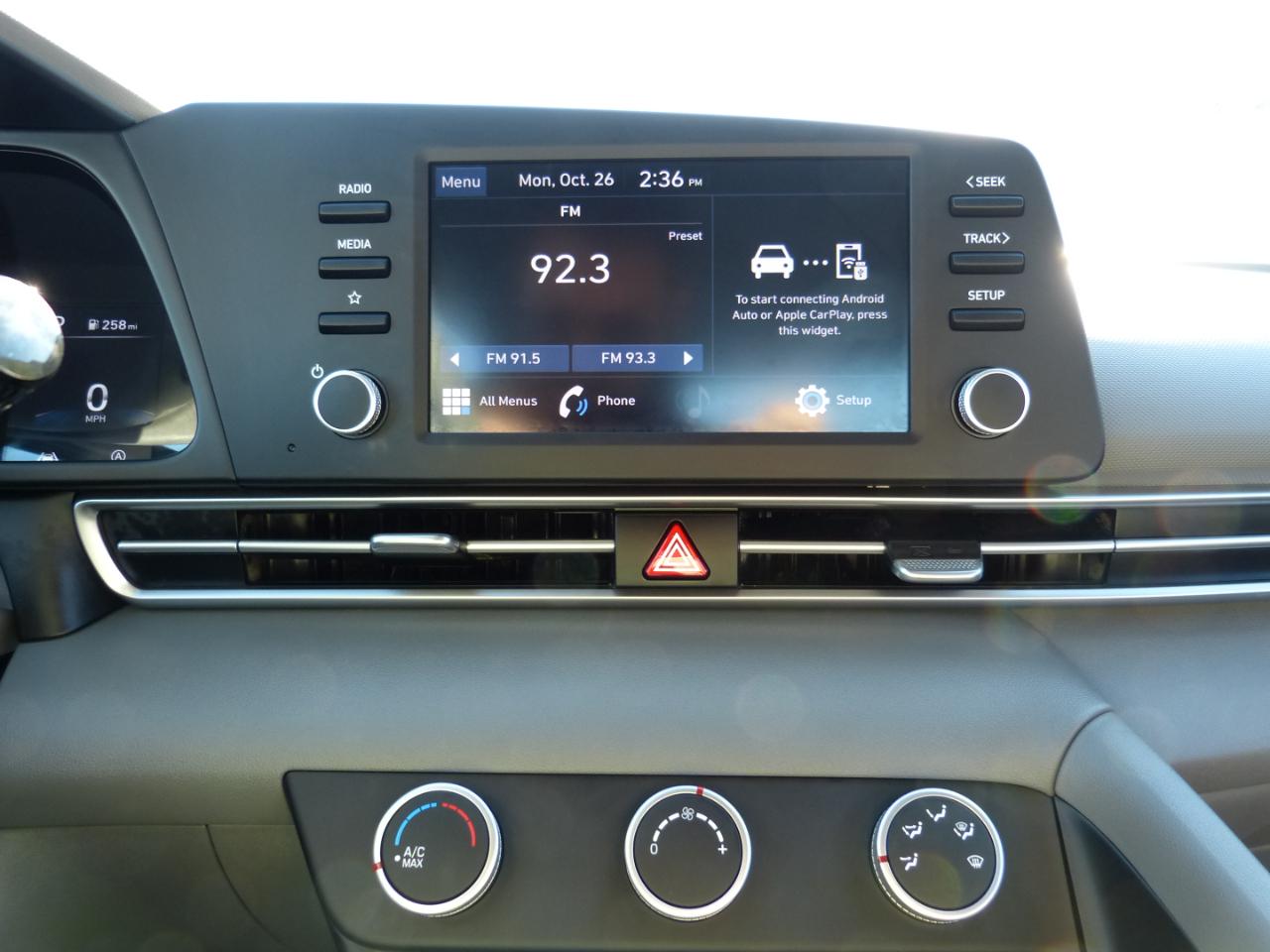 Hyundai Elantra SE 2021