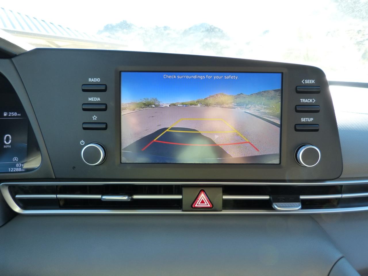 Hyundai Elantra SE 2021