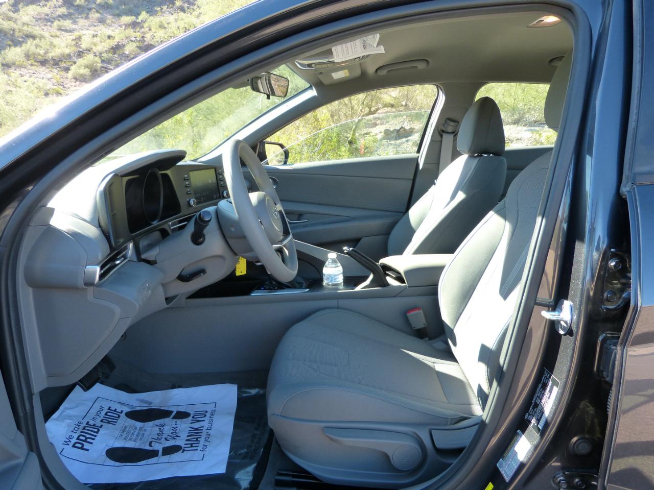 Hyundai Elantra SE 2021