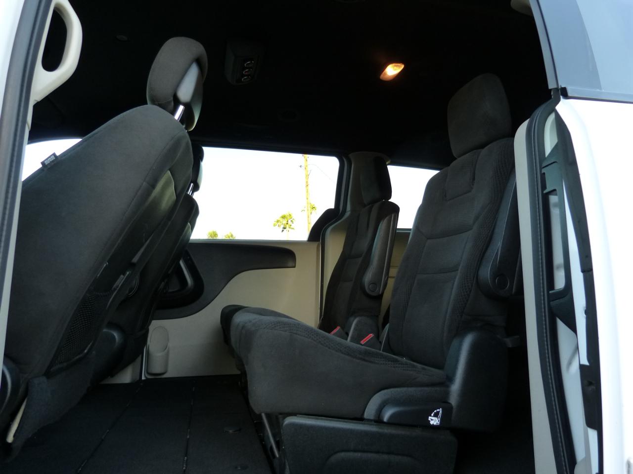 Dodge Grand Caravan SE 2016