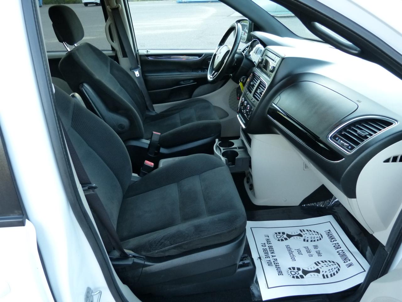 Dodge Grand Caravan SE 2016