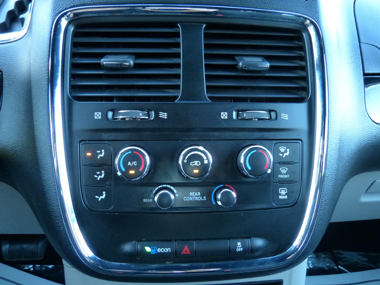 Dodge Grand Caravan SE 2016